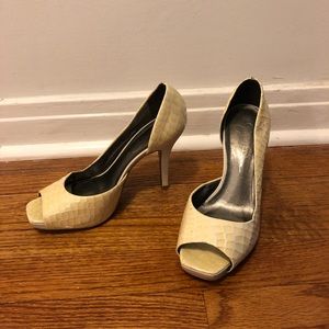 3in Jessica Simpson pumps